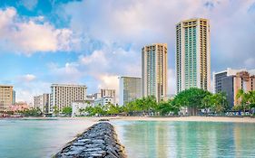 Hyatt Regency Waikiki Beach Resort & Spa 4*
